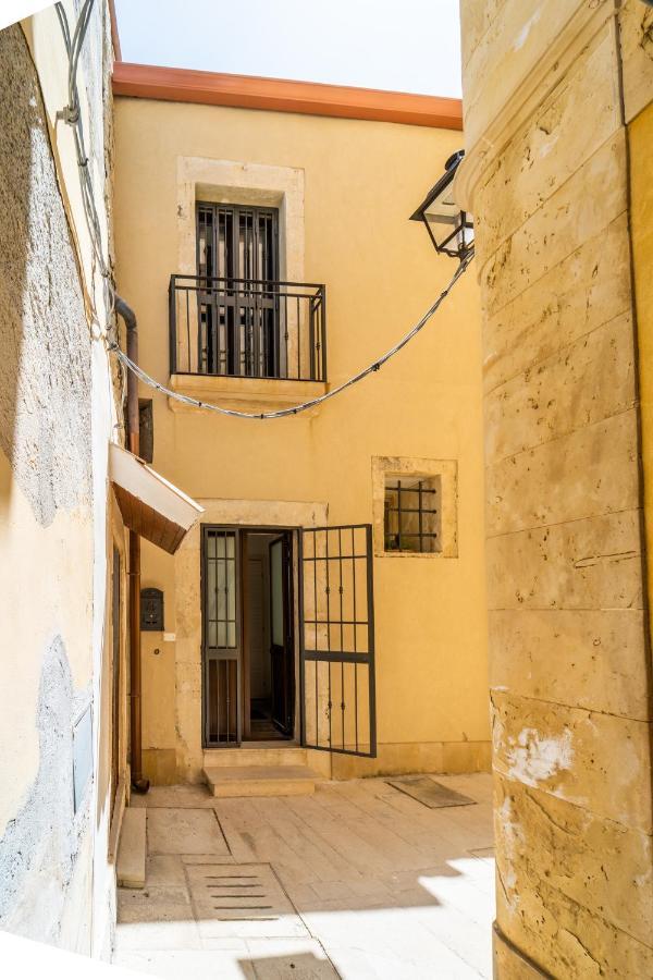 Casa Talete Cozy Apartment In Ortigia - First Floor Syracuse Eksteriør bilde
